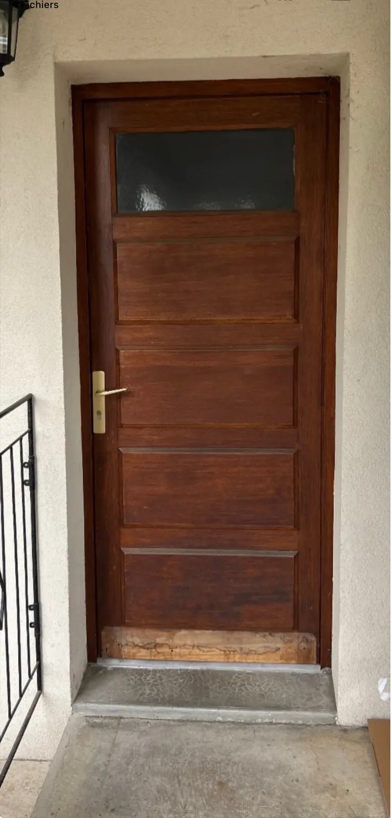 Avant : Remplacement d'une porte d'entrée en bois par une porte Bel'M
